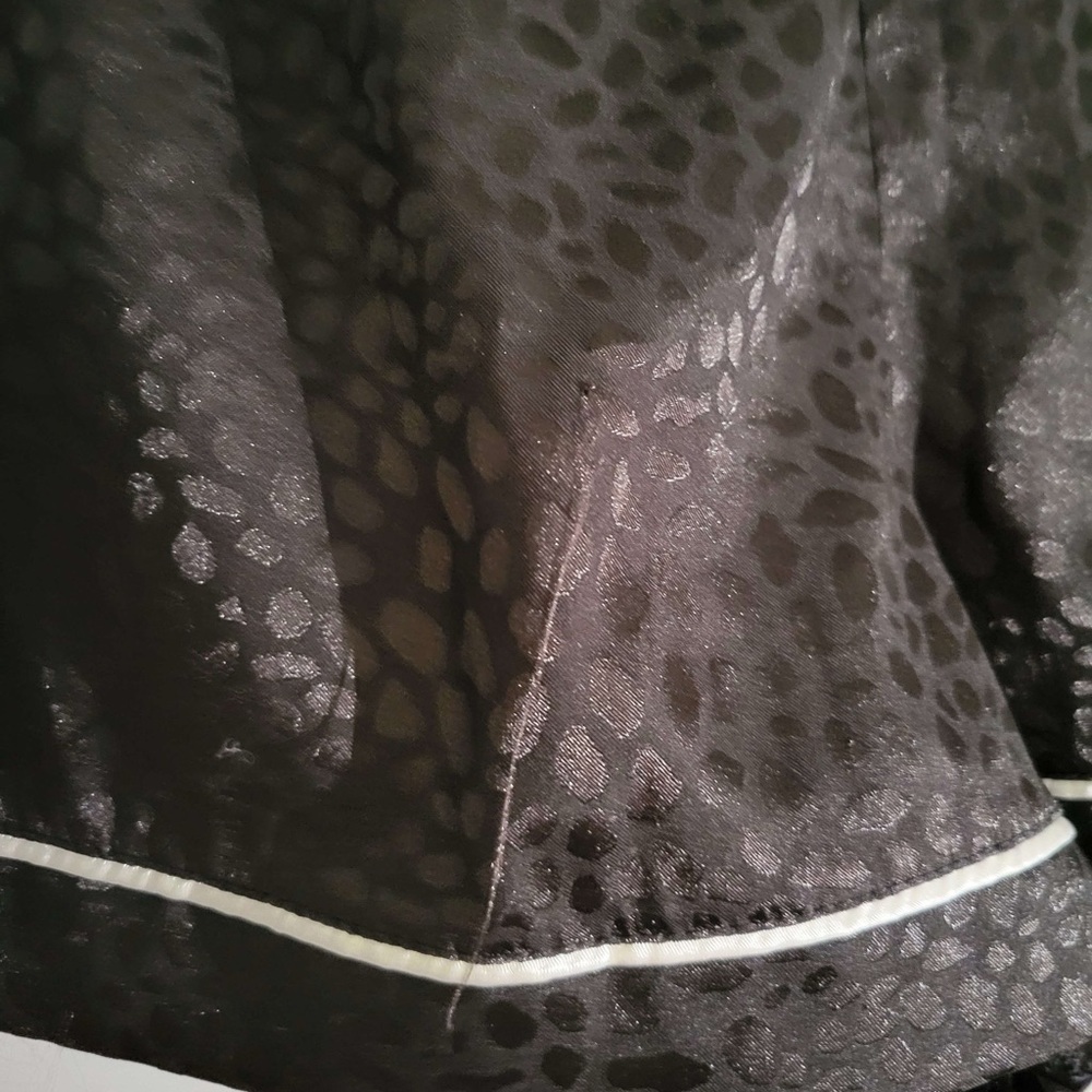 BGBG MAX AZRIA black button up shorts pajama set w/ animal spot print pattern - Picture 12 of 14